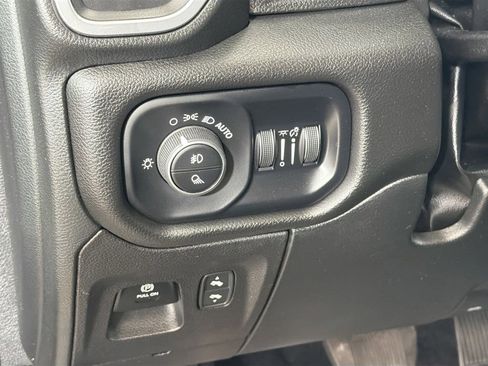 Used 2025 RAM 1500 Big Horn AWD/4WD image 13