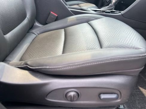Used 2023 Buick Encore GX Essence w/ Experience Buick Package AWD/4WD image 14