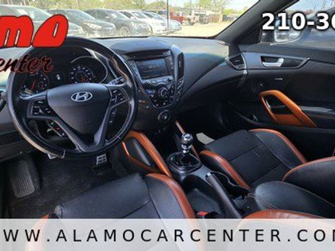 Used 2016 Hyundai Veloster Turbo image 28