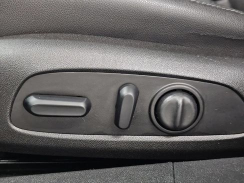 Used 2019 Chevrolet Malibu Premier w/ Sun and Wheel Package FWD image 39