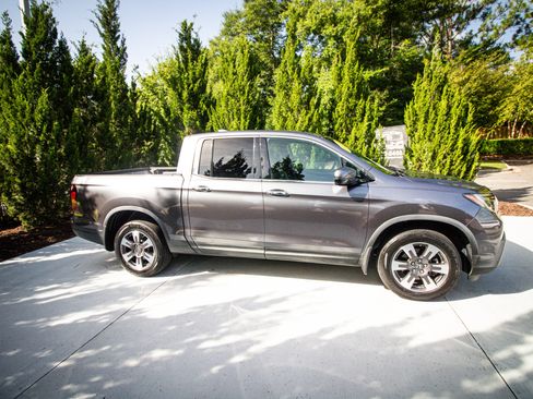 Used 2018 Honda Ridgeline RTL-E image 11