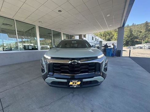 New 2026 Chevrolet Equinox ACTIV w/ Convenience Package III image 37