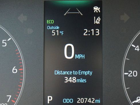 Used 2025 Toyota Corolla LE image 4