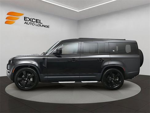 Used 2024 Land Rover Defender 130 S image 2