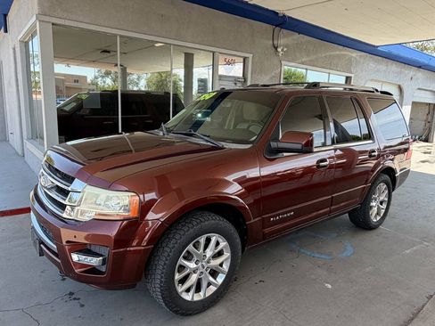 Used 2015 Ford Expedition Limited AWD/4WD image 3