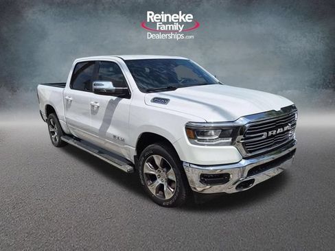 Used 2023 RAM 1500 Laramie AWD/4WD image 3