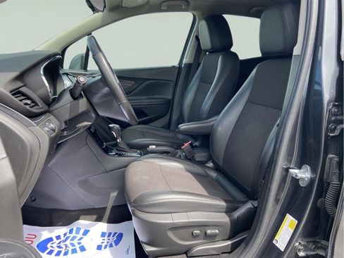 Used 2018 Buick Encore Preferred FWD image 17