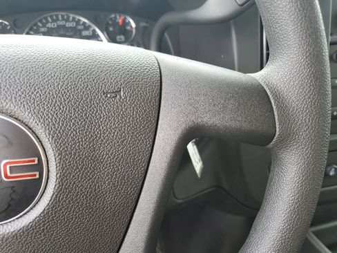 New 2025 GMC Savana 4500 w/ Power Convenience Package image 18