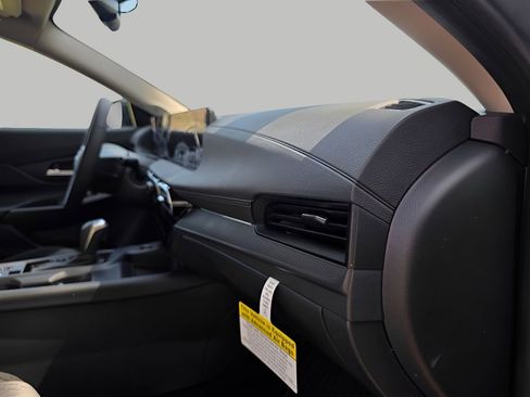 New 2026 Nissan Sentra SV FWD image 10
