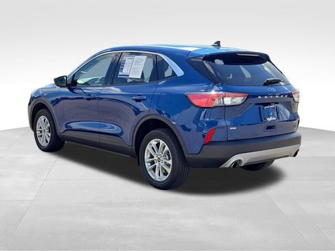 Used 2022 Ford Escape SE w/ Cold Weather Package AWD/4WD image 4