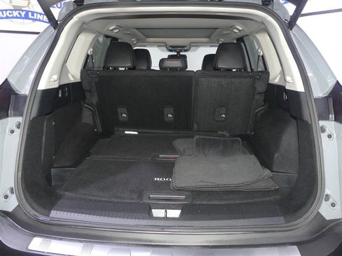 Used 2021 Nissan Rogue SL w/ Premium Package image 9