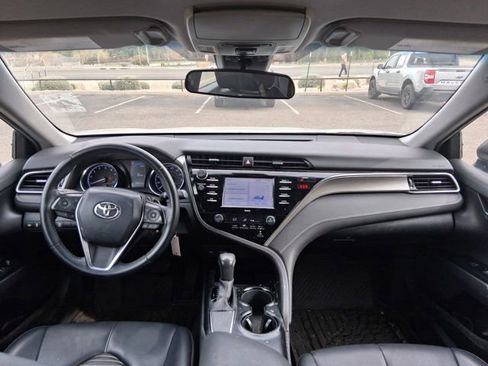 Used 2020 Toyota Camry SE w/ Carpet Mat Package image 14