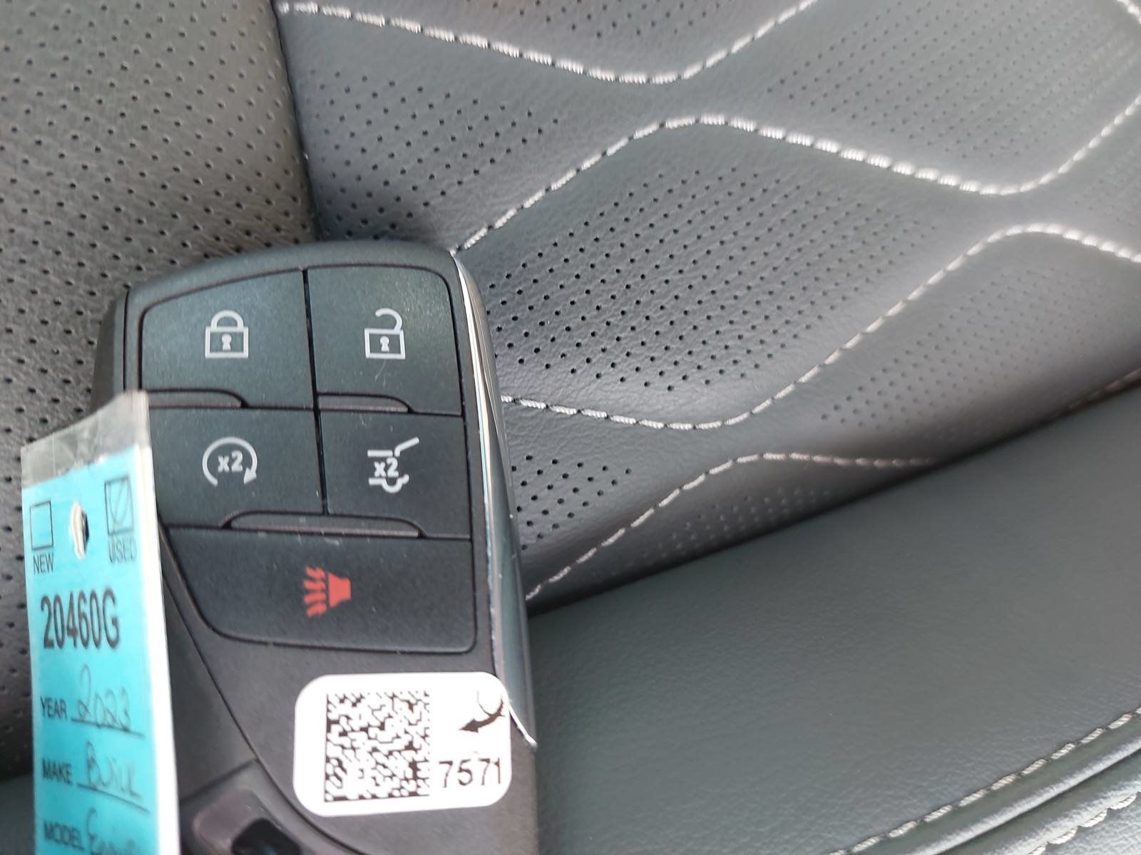 Used 2023 Buick Envision Avenir AWD/4WD image 12
