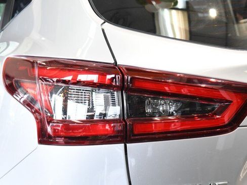 Used 2022 Nissan Rogue Sport SL AWD/4WD image 13