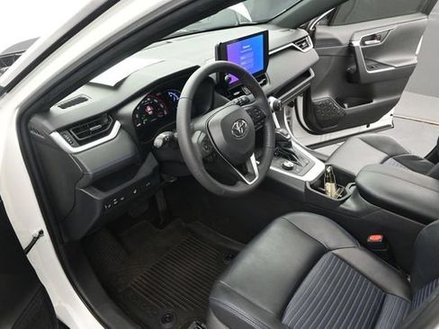 Used 2023 Toyota RAV4 XSE w/ XSE Grade Weather Package AWD/4WD image 6