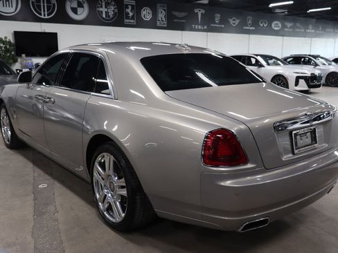Used 2016 Rolls-Royce Ghost image 3
