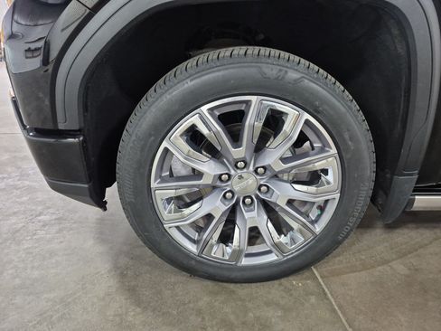 Used 2022 GMC Sierra 1500 Denali w/ Technology Package AWD/4WD image 34