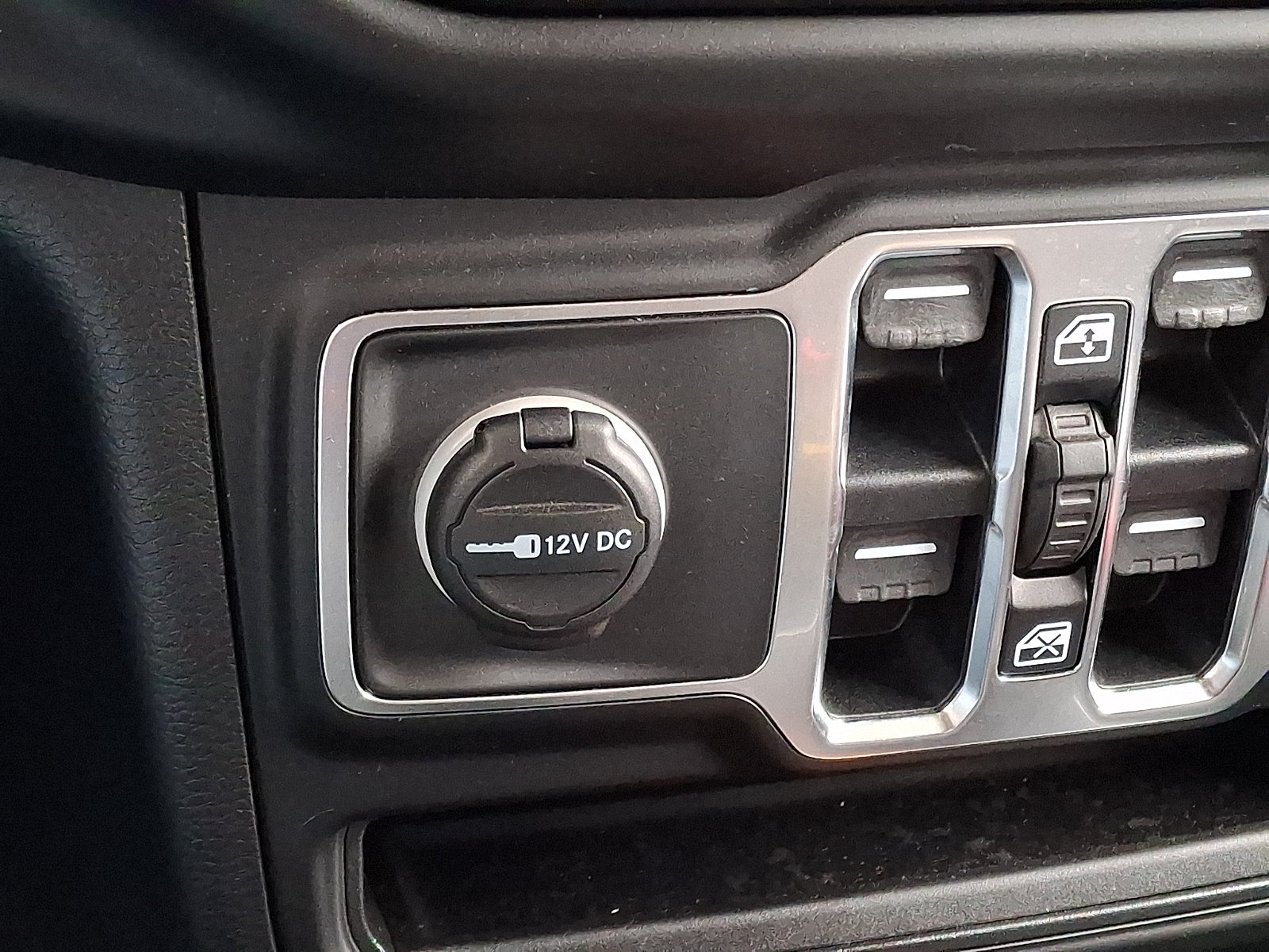 Used 2021 Jeep Wrangler Unlimited Sport AWD/4WD image 24