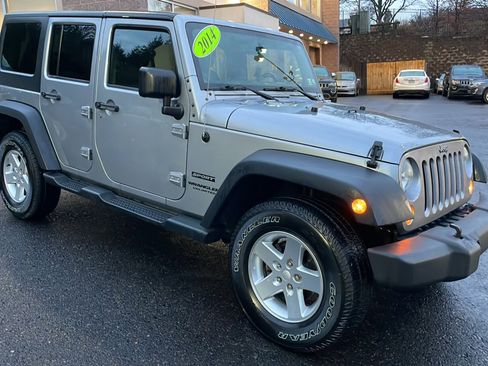 Used 2014 Jeep Wrangler Unlimited Sport w/ Quick Order Package 24S image 2