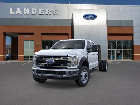 New 2026 Ford F450 XL w/ XL Chrome Package RWD image 2