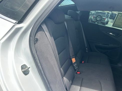 Used 2024 Chevrolet Malibu RS FWD image 25