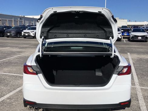 Certified 2026 Toyota Camry SE w/ Convenience Package image 21