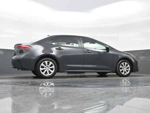 Used 2024 Toyota Corolla LE FWD image 31