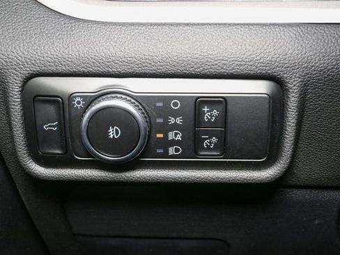 Used 2023 Ford Explorer XLT w/ Equipment Group 202A image 34