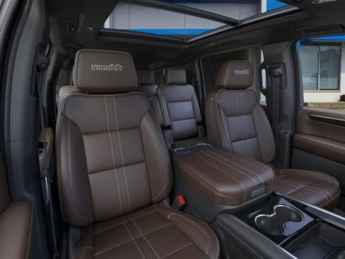 New 2026 Chevrolet Suburban High Country AWD/4WD image 16