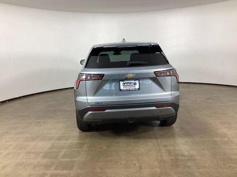 Used 2026 Chevrolet Equinox LT AWD/4WD image 6