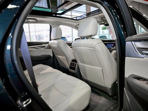 Used 2023 Cadillac XT5 Premium Luxury image 22