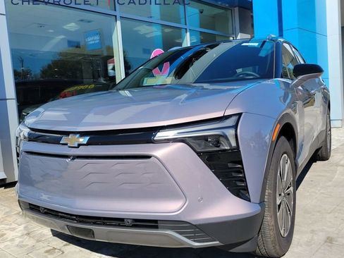 New 2025 Chevrolet Blazer EV LT w/ Super Cruise Package FWD image 2