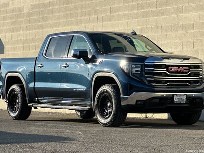 Used 2022 GMC Sierra 1500 SLT w/ SLT Premium Package