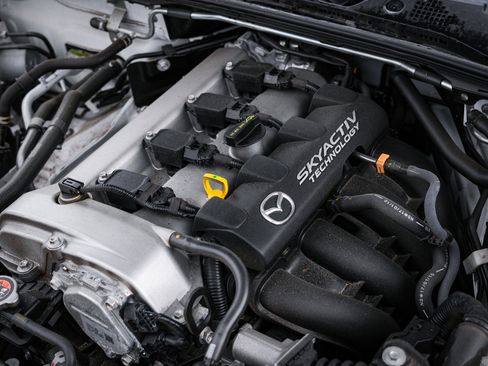 Used 2017 MAZDA MX-5 Miata RF Grand Touring image 34