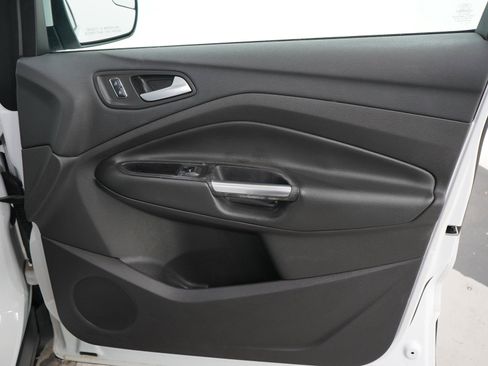 Used 2016 Ford Escape SE FWD image 11