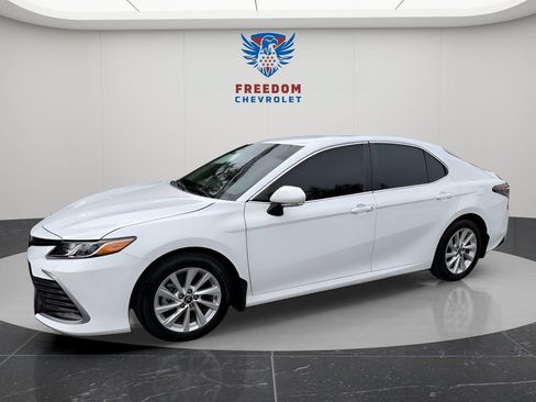 Used 2024 Toyota Camry LE FWD image 2