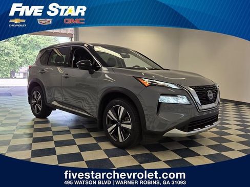 Used 2023 Nissan Rogue Platinum FWD image 1