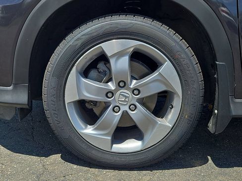 Used 2018 Honda HR-V LX image 9
