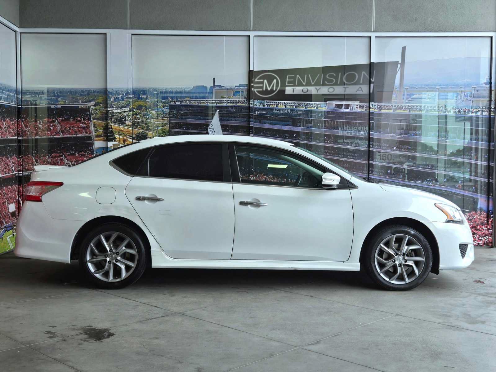 Used 2015 Nissan Sentra SR FWD image 4