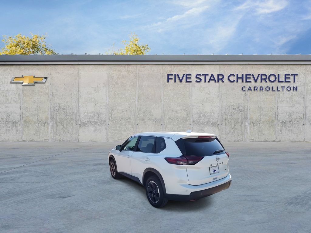 Used 2024 Nissan Rogue SV FWD image 7