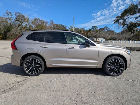 New 2026 Volvo XC60 B5 Ultra w/ Protection Package Premier AWD/4WD image 7