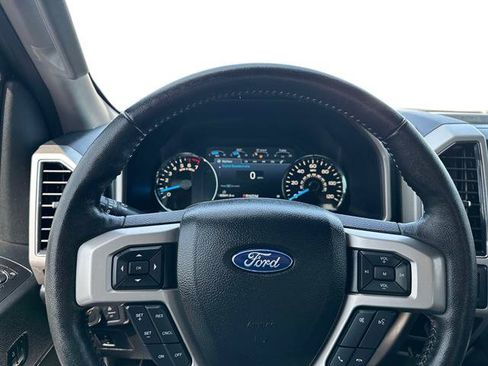 Used 2017 Ford F150 Lariat w/ Equipment Group 502A Luxury AWD/4WD image 16