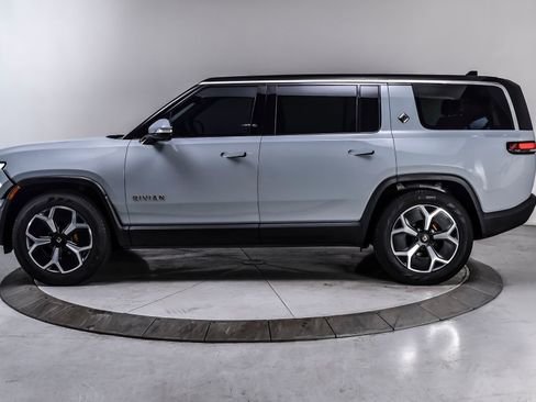 Used 2024 Rivian R1S Adventure AWD/4WD image 3
