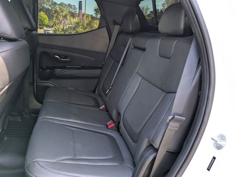 Used 2022 Hyundai Santa Cruz Limited image 13