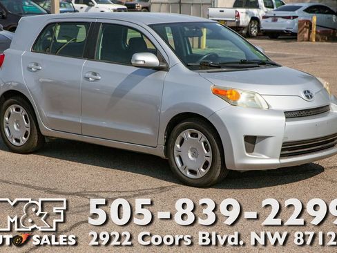 Used 2010 Scion xD FWD image 1