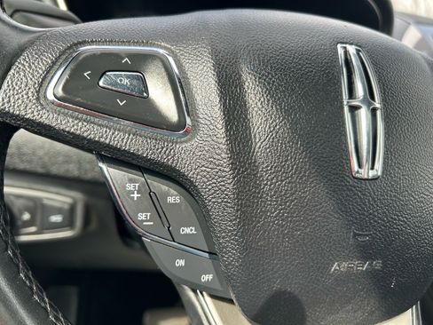 Used 2017 Lincoln MKC Reserve image 21