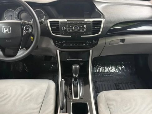 Used 2016 Honda Accord LX image 15