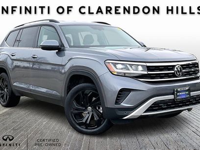 Used 2022 Volkswagen Atlas SE w/ Black Wheel Package