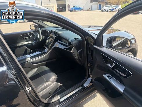 Used 2024 Mercedes-Benz GLC 300 4MATIC image 12