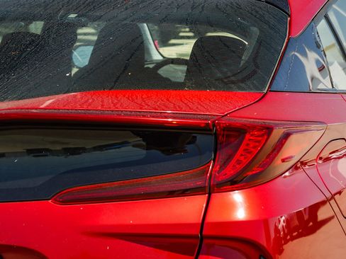 Used 2017 Toyota Prius Prime Plus FWD image 8